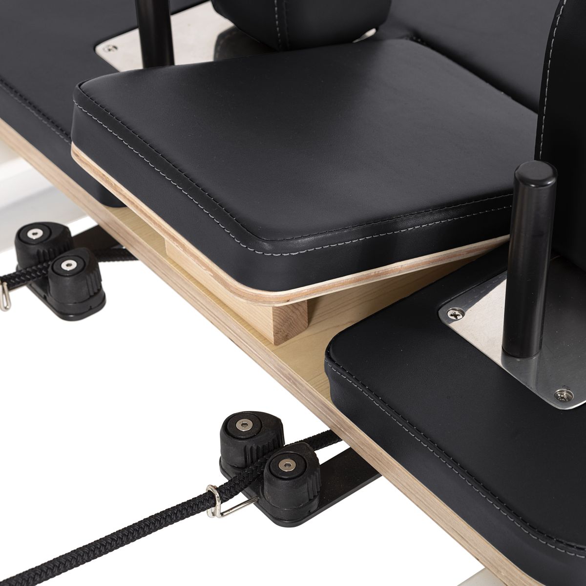 Elina Pilates Nubium Reformer__Black